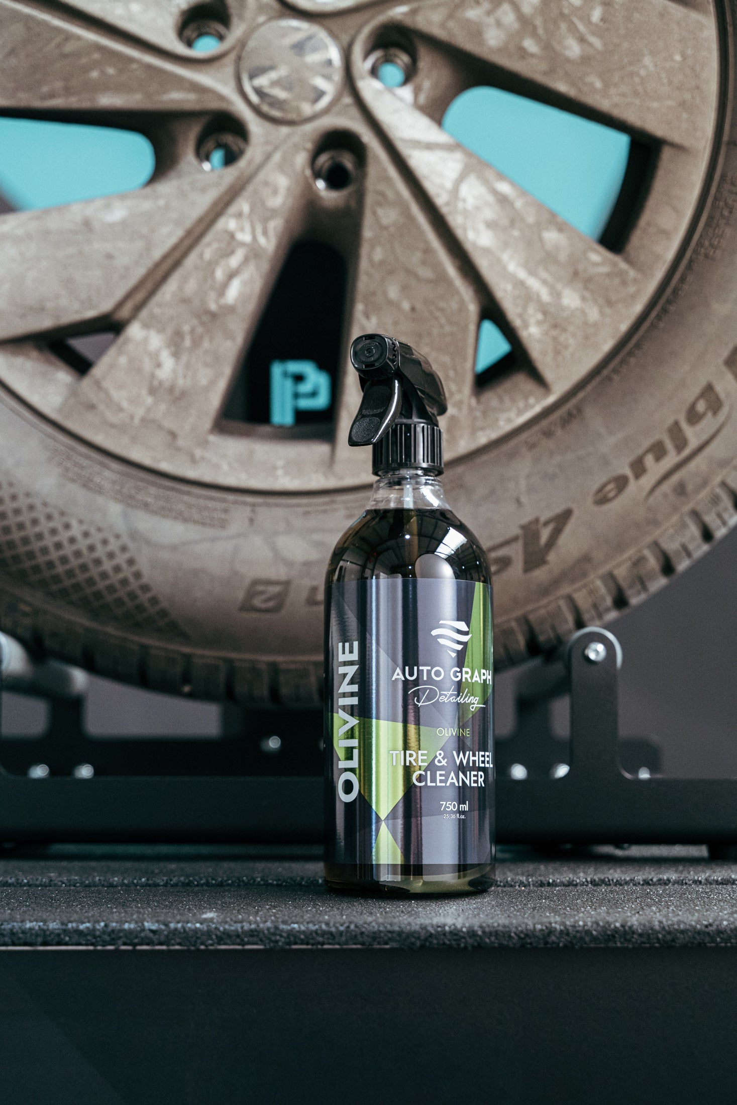Auto Graph Olivine TIRE & WHEEL CLEANER Vanteiden & renkaiden puhdistusaine