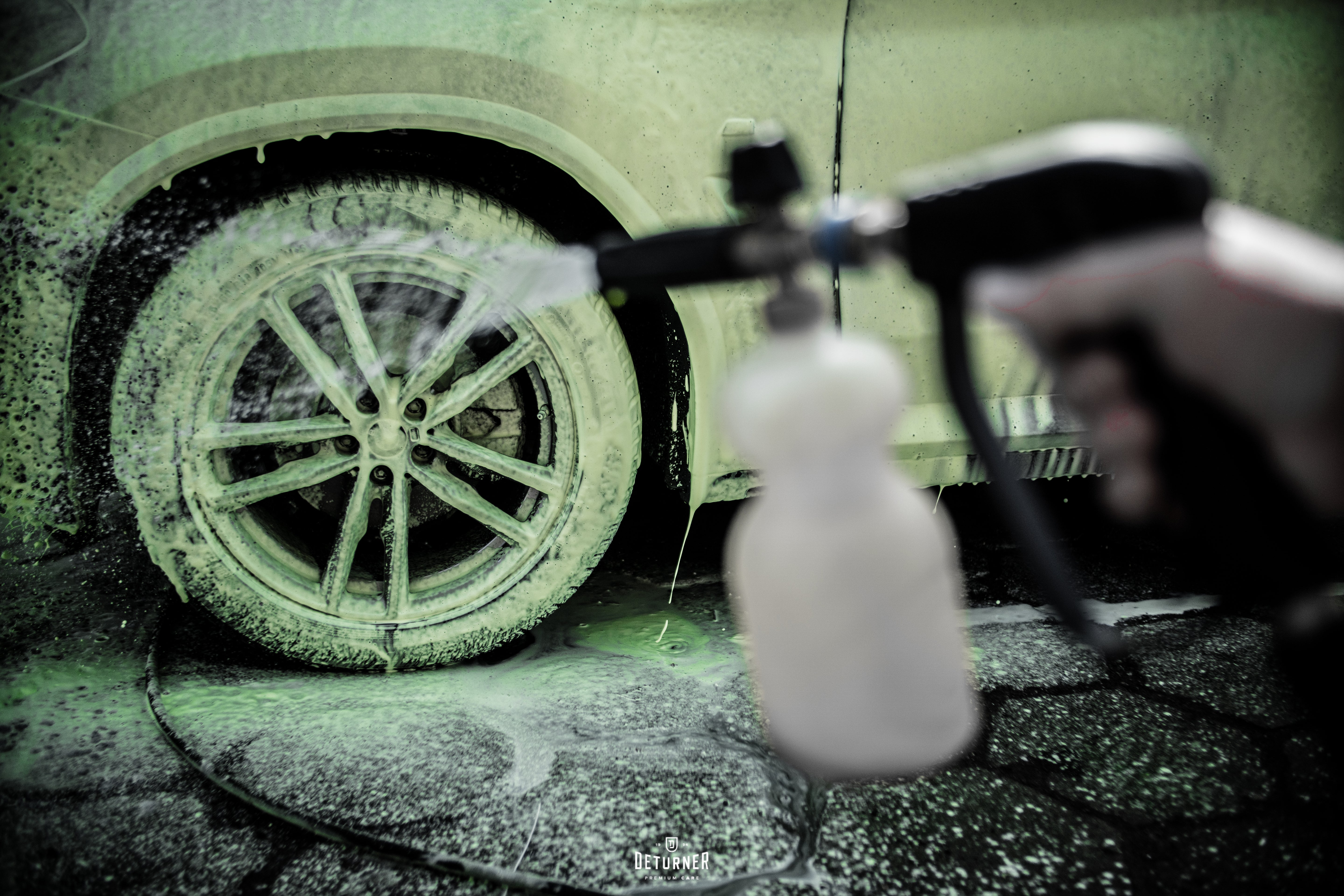 Deturner Fluo Foam Esipesuaine