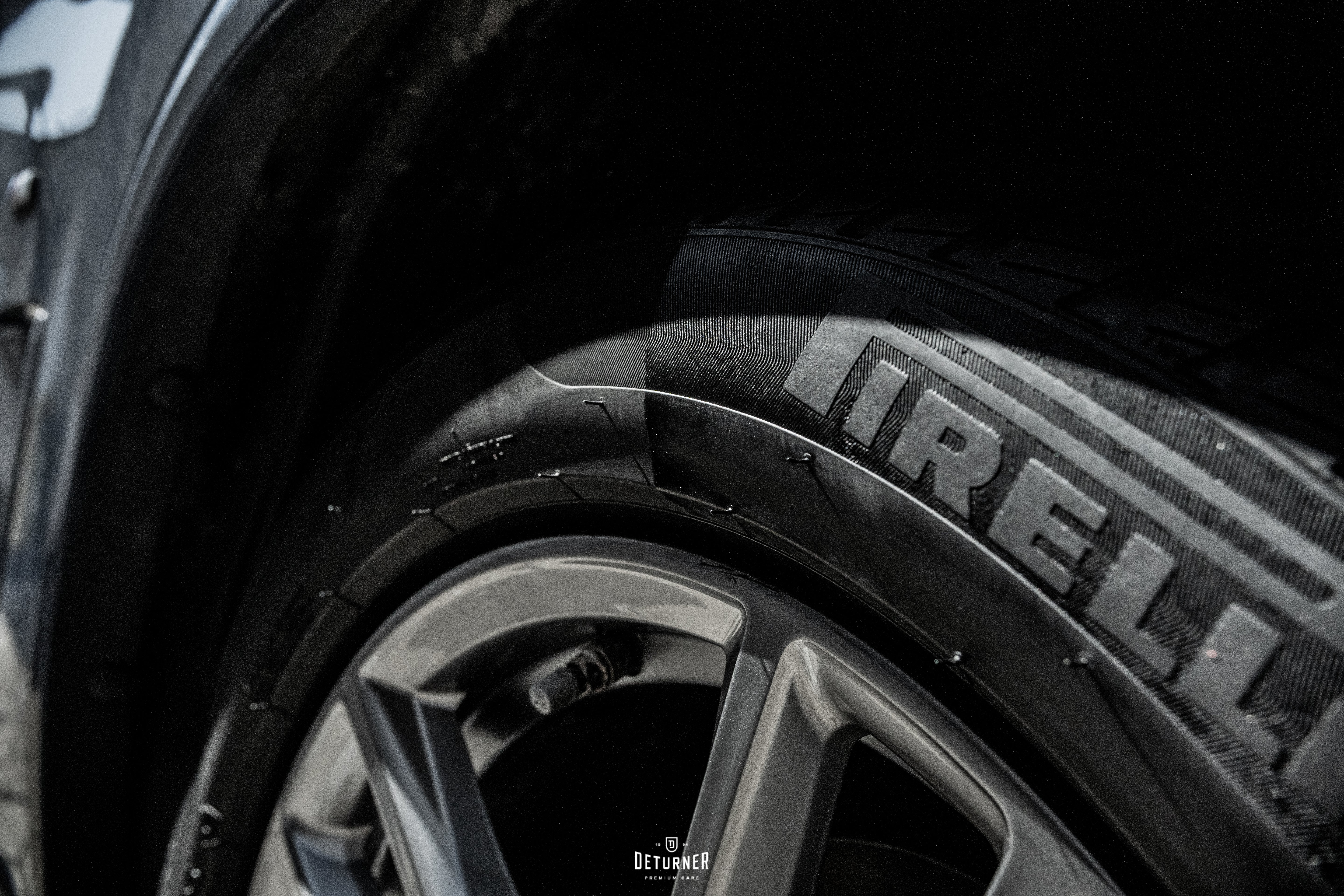 Deturner Creamy Tire Dressing Kuminhoitoaine